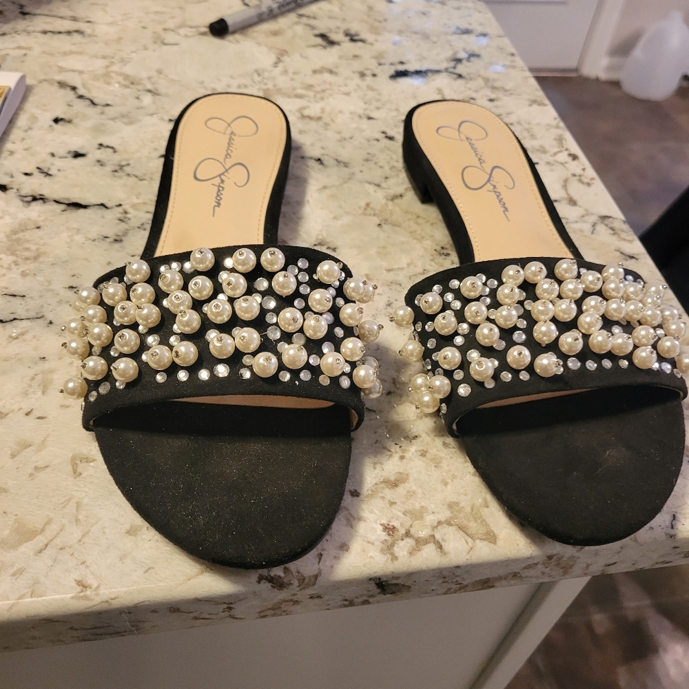 Pearl flats